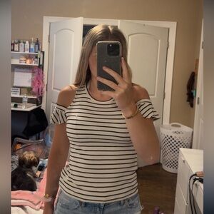 Women’s Cut-Out Shoulder Striped Tank Top (American Eagle)